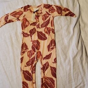 "The Woods" Red leaf onsie 12-18 months